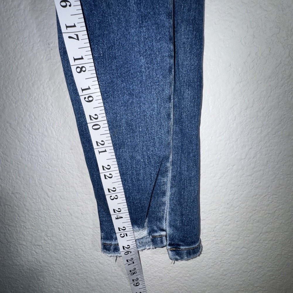 😎 Mica Los Angeles Women's Jeans Size 26 Distressed Mid Rise Crop Cute Denim - Picture 15 of 16